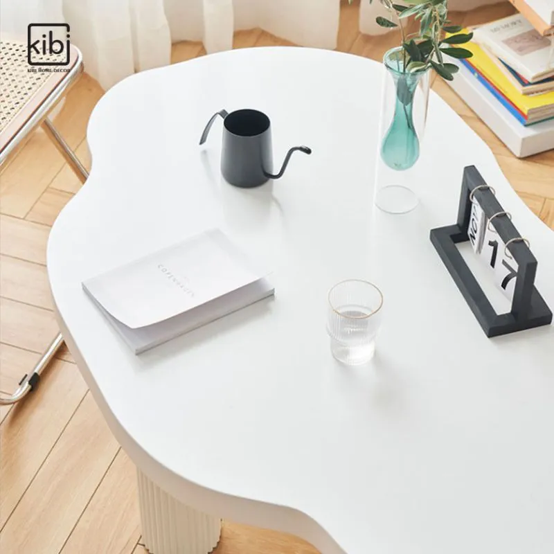 Mau-ban-tra-phong-ngu-nho-gon